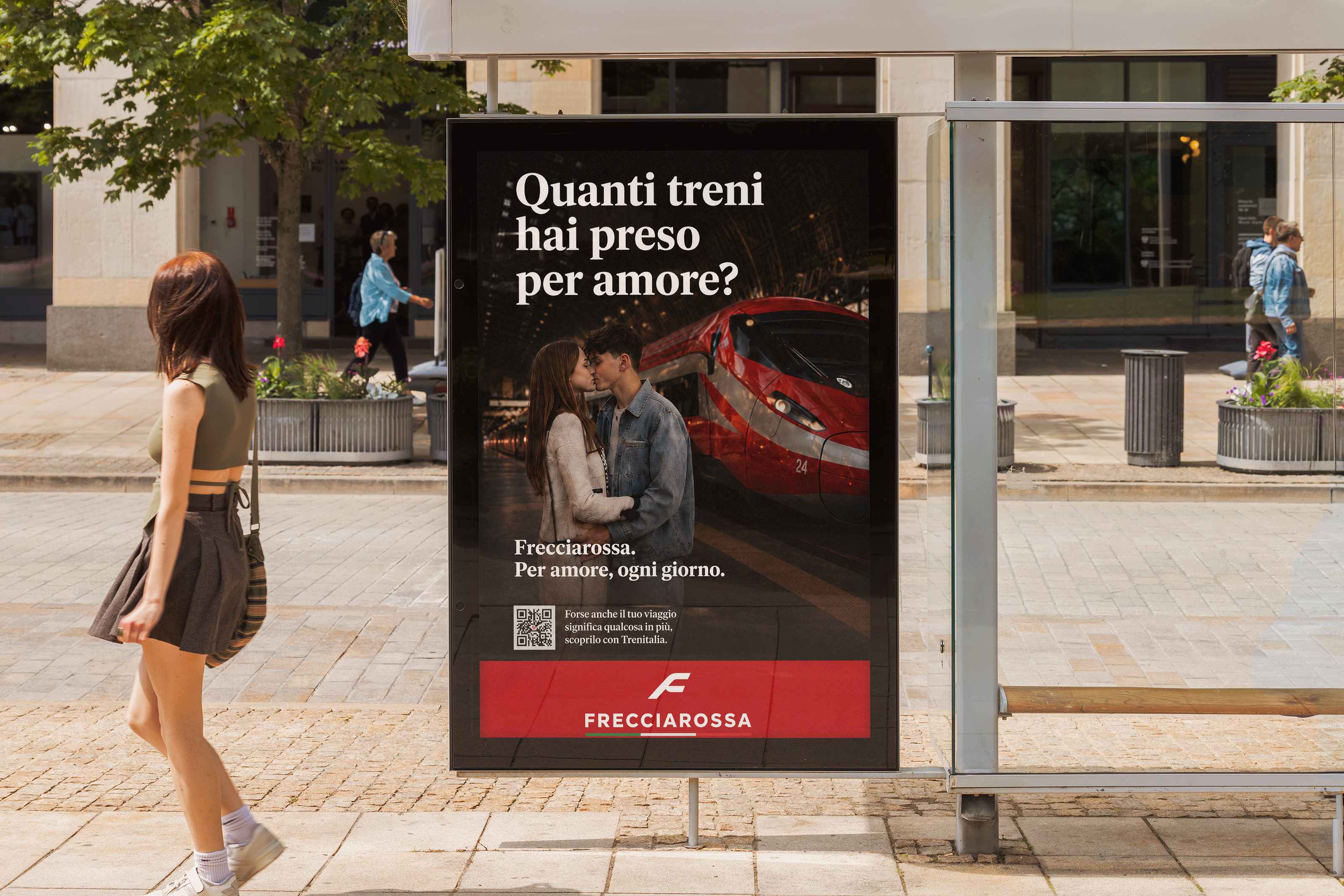 Affissione Frecciarossa alla fermata bus